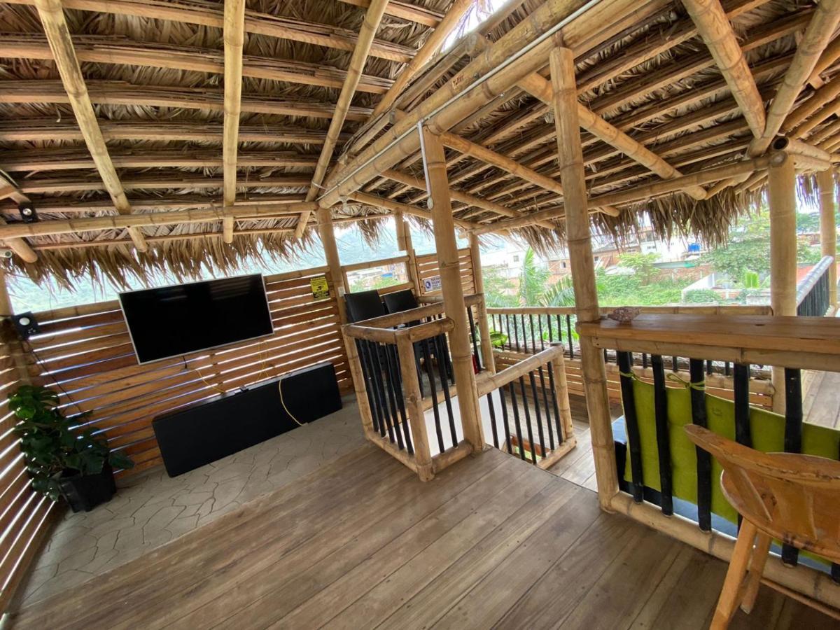 Haus Quentin Hotel Puerto Lopez Luaran gambar