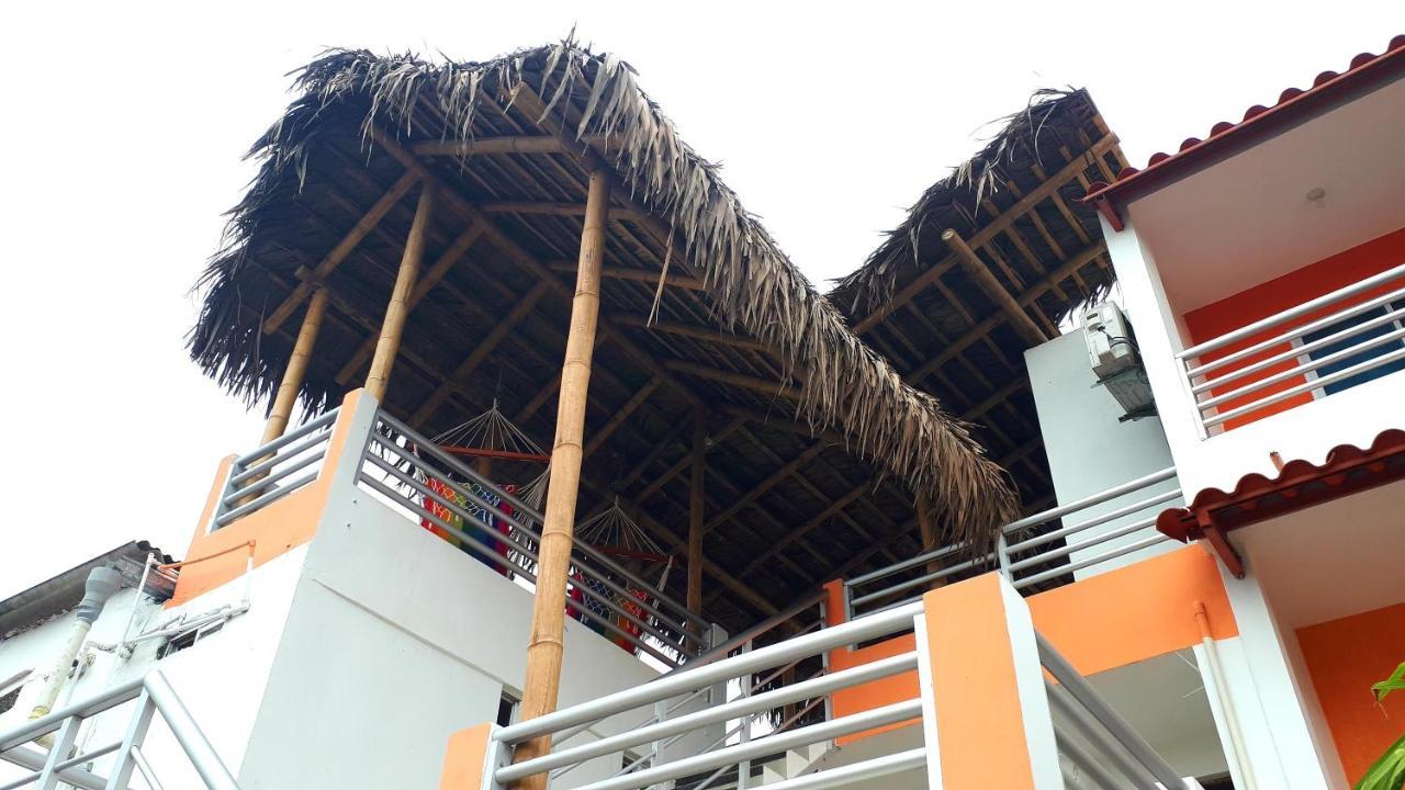 Haus Quentin Hotel Puerto Lopez Luaran gambar