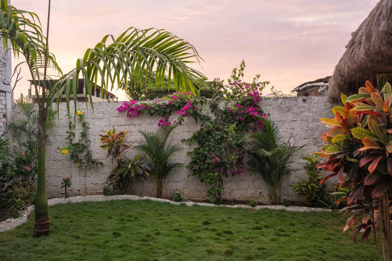 Haus Quentin Hotel Puerto Lopez Luaran gambar