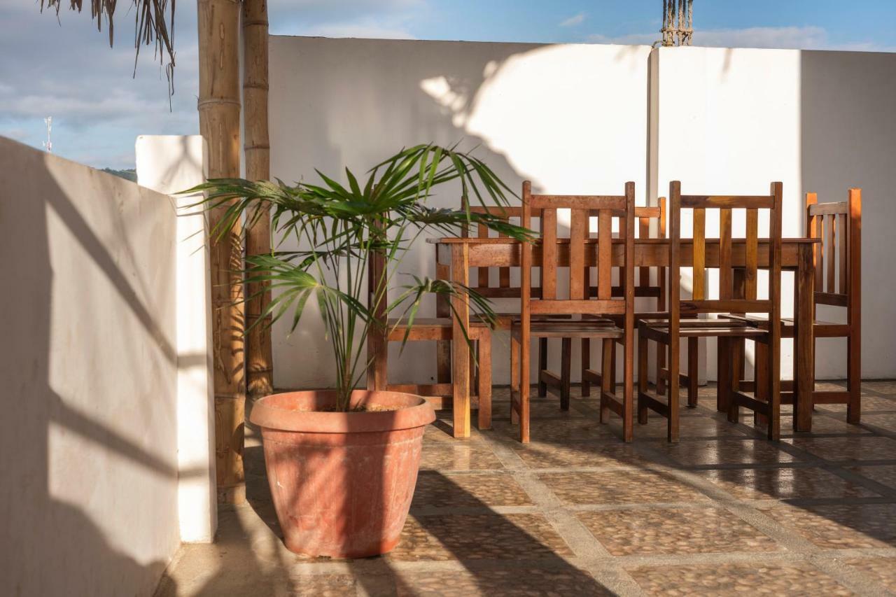 Haus Quentin Hotel Puerto Lopez Luaran gambar